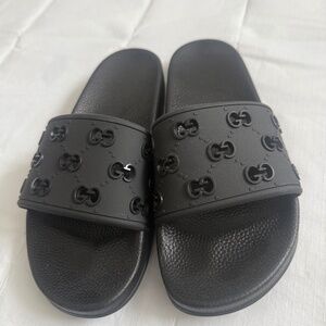 GUCCI 573922 Flat GG Women slide sandals Shower Pool Sandals rubber Black Size 9